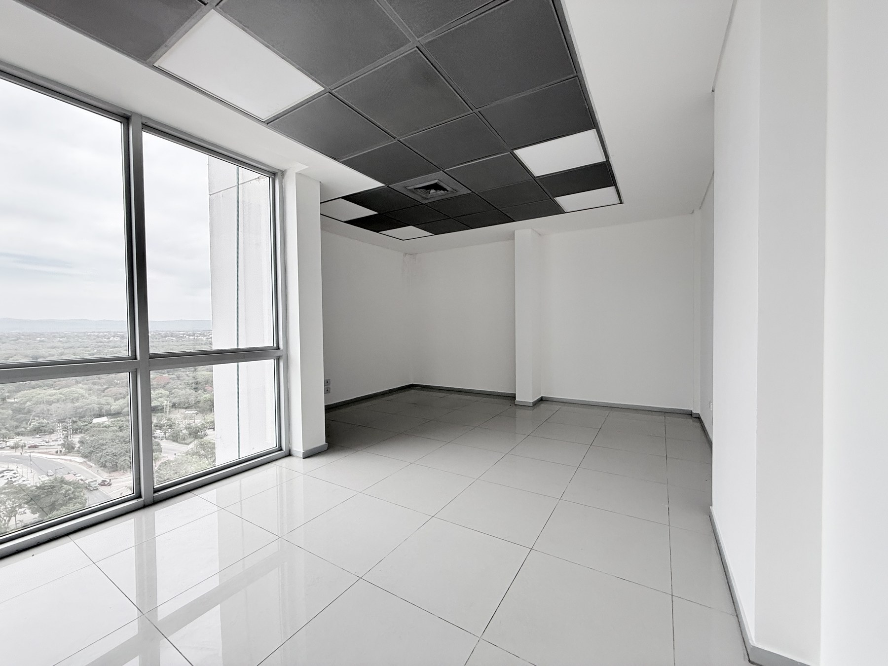 Interior de la Oficina 17D en Torre Duo — foto 9