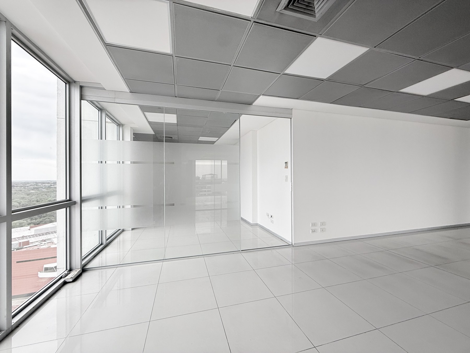 Interior de la Oficina 17D en Torre Duo — foto 13